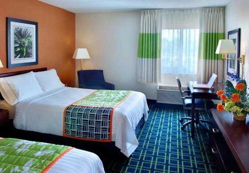 Fairfield By Marriott Inn & Suites Wallingford New Haven Esterno foto