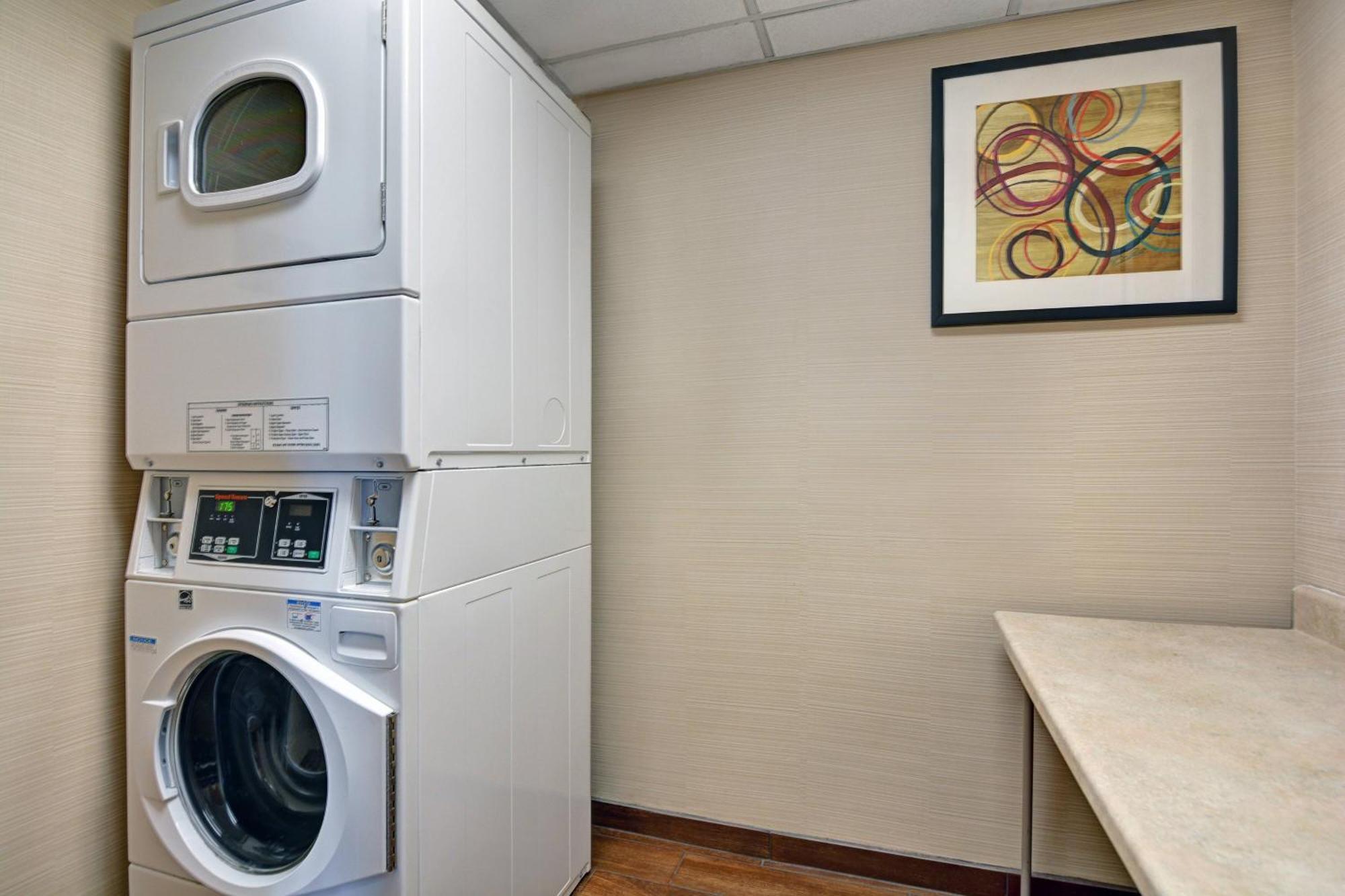 Fairfield By Marriott Inn & Suites Wallingford New Haven Esterno foto