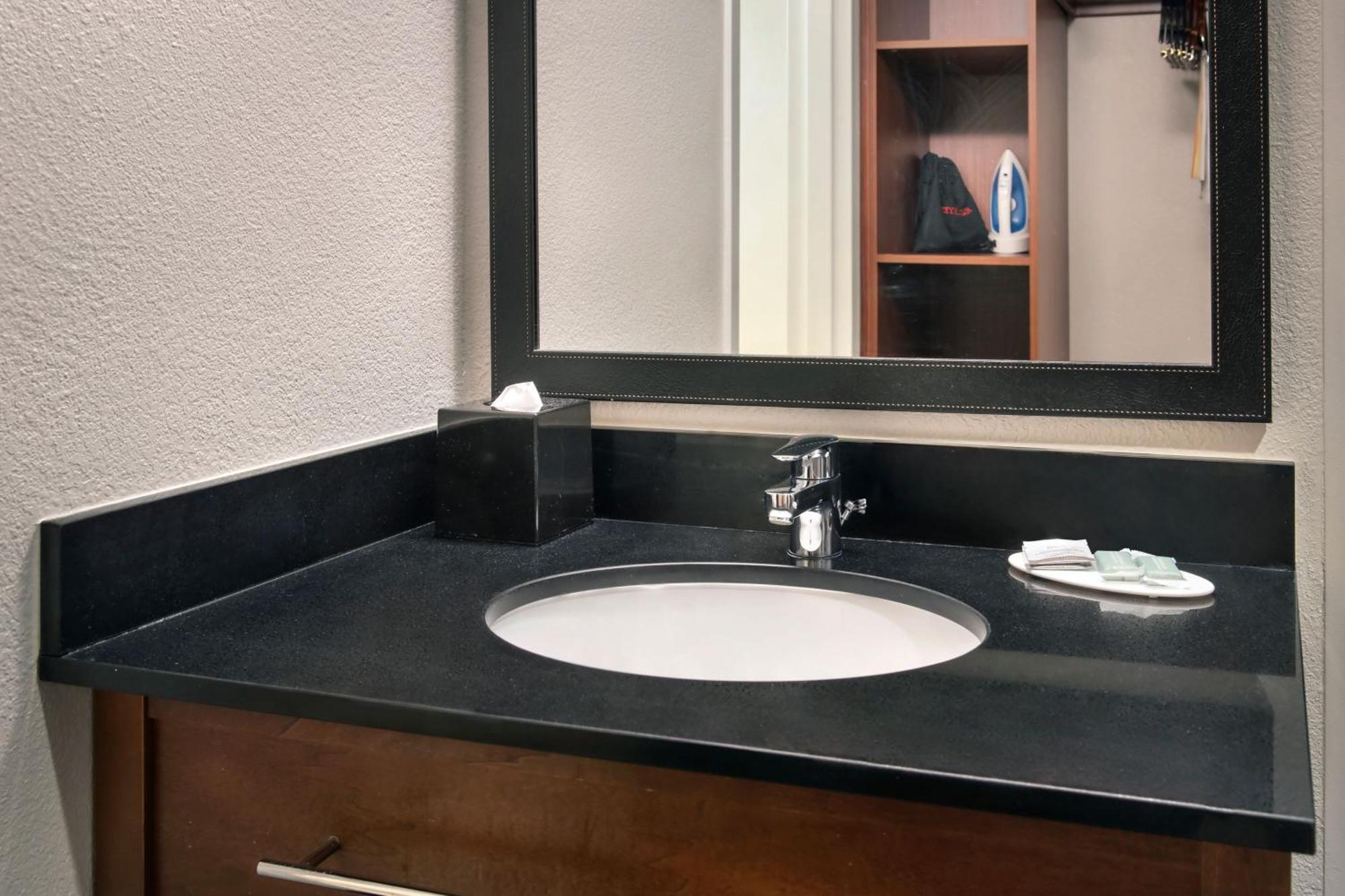 Fairfield By Marriott Inn & Suites Wallingford New Haven Esterno foto