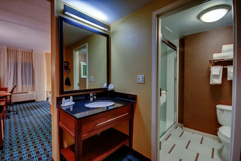 Fairfield By Marriott Inn & Suites Wallingford New Haven Esterno foto